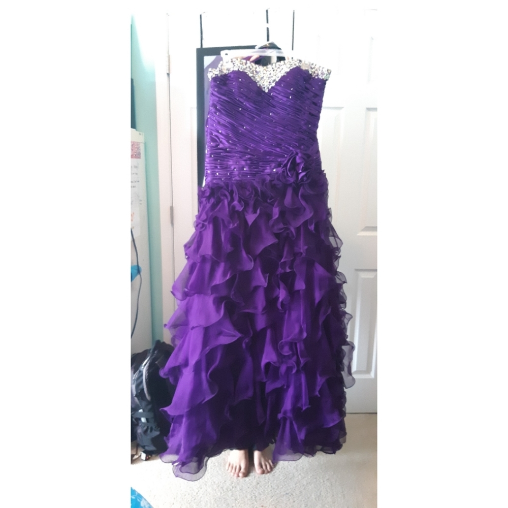 Full length prom dress